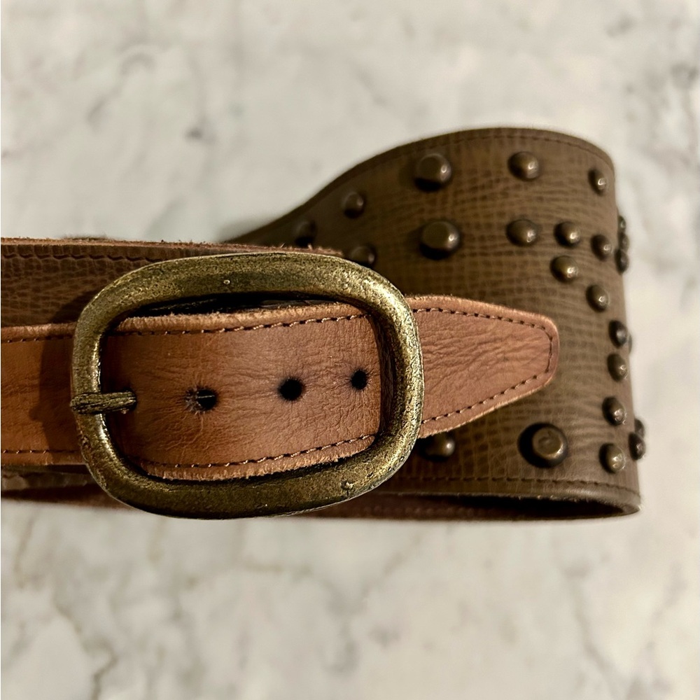 SUNDANCE leather belt rivets Sz 30” S belt western boho high low - Picture 2 of 5